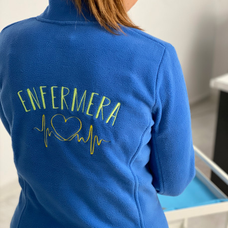 Chaqueta enfermera personalizada con tu profesión y nombre bordados