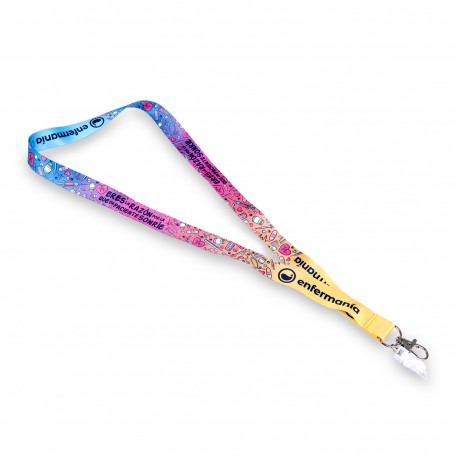 Lanyard Enfermanía - A patient smiles