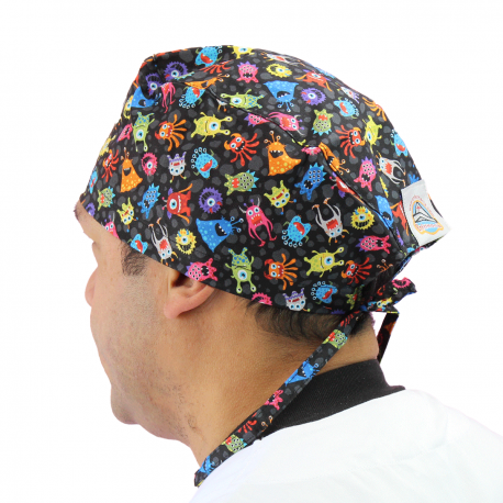 gorro pelo corto estampado aliens