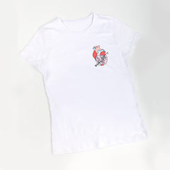 camiseta corazón y jeringa