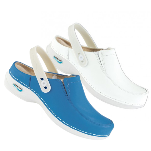 Zuecos de piel lavable disponibles en color azul y blanco