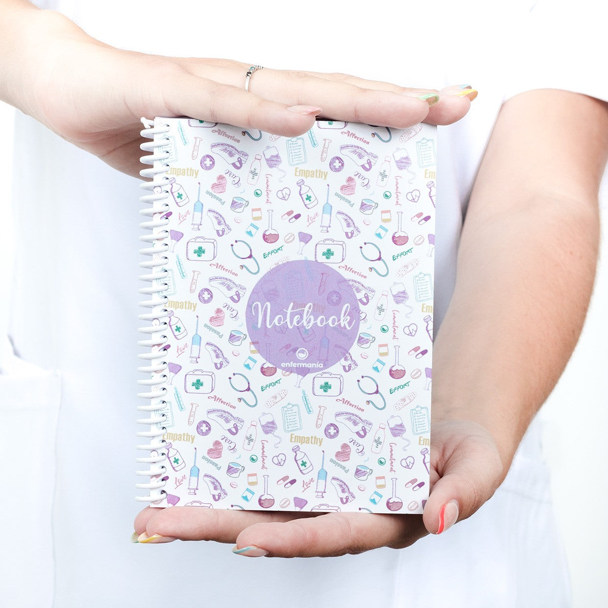 libreta a6 care collection en tonos lavanda y blanco