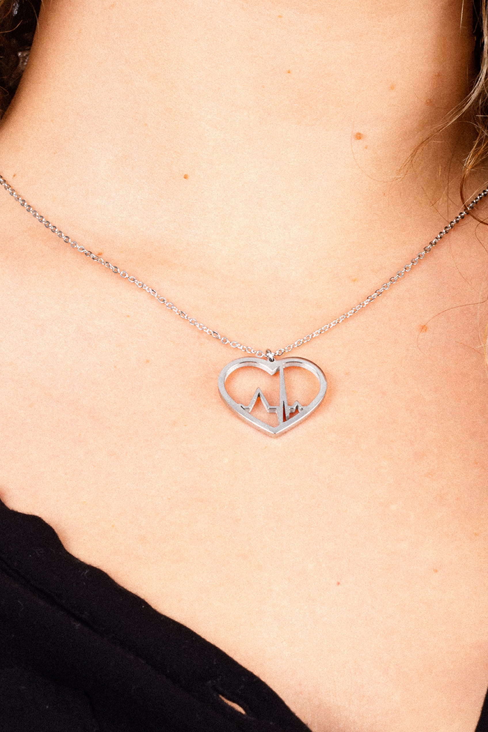 Heartbeat Pendant in gold or silver-zoom-6
