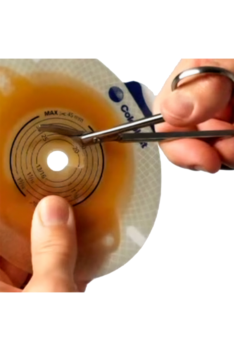 Ostomy Scissors - Hearts -zoom-