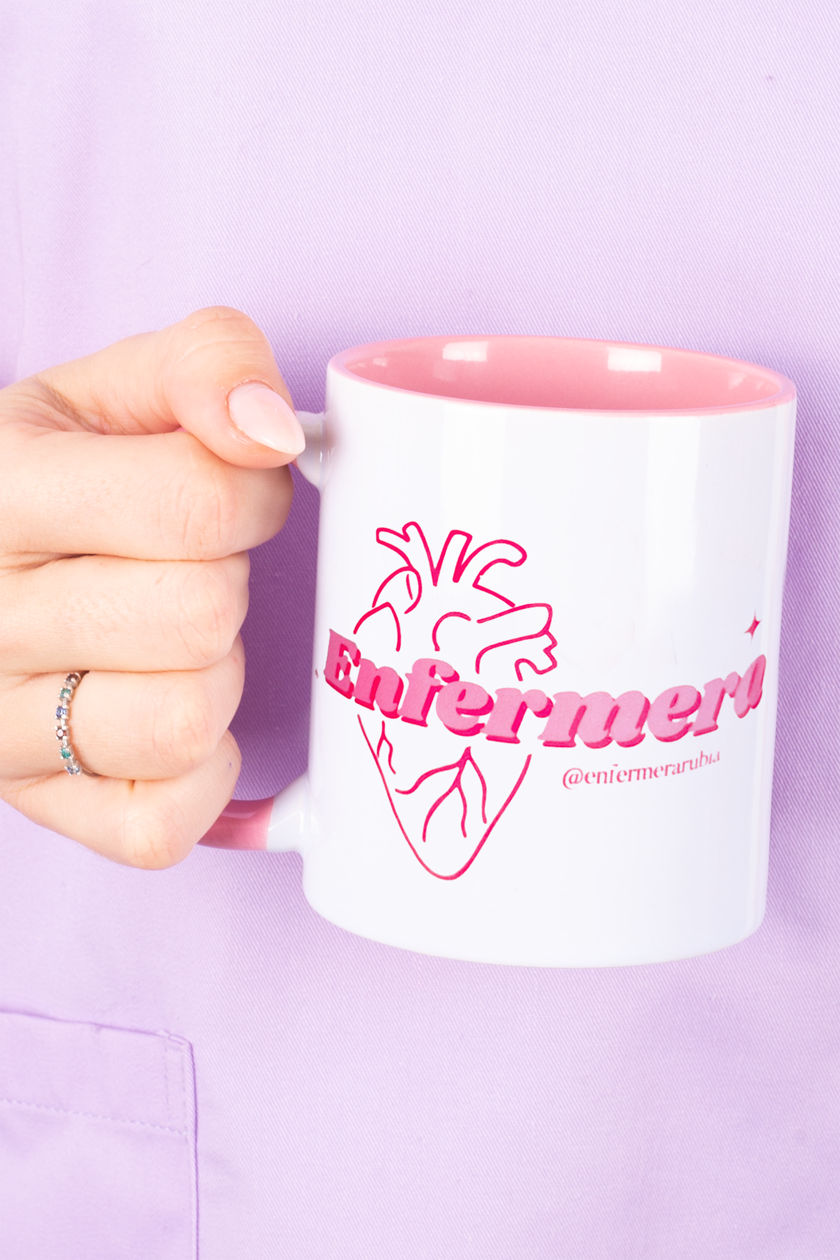 Personalized pink ceramic mug - @enfermerarubia-2