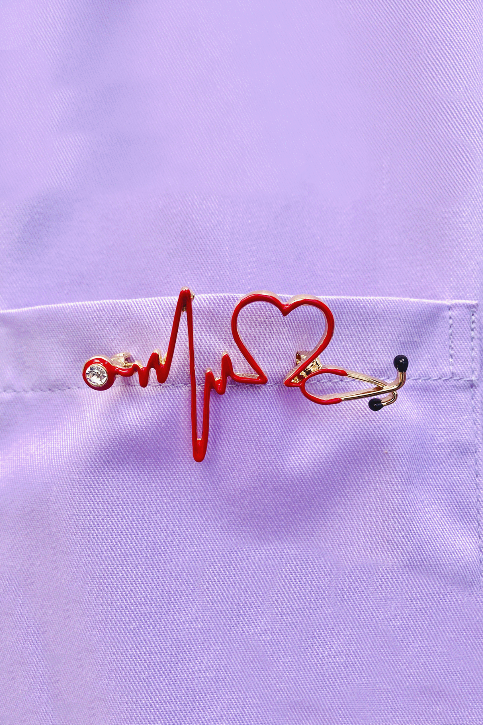 Broche electrocardiograma rojo